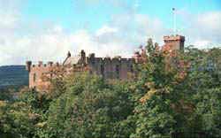 sml-dunvegan-edit.jpg (13519 bytes)